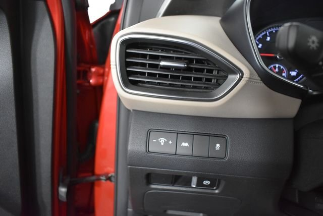 Used 2023 Red Hyundai SE image 42