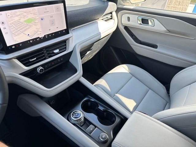 New 2026 Star White Metallic Tri-Coat Ford Active image 26