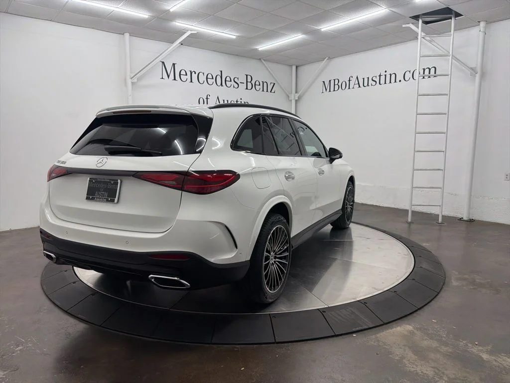 Used 2026 White Mercedes-Benz GLC 300 image 7