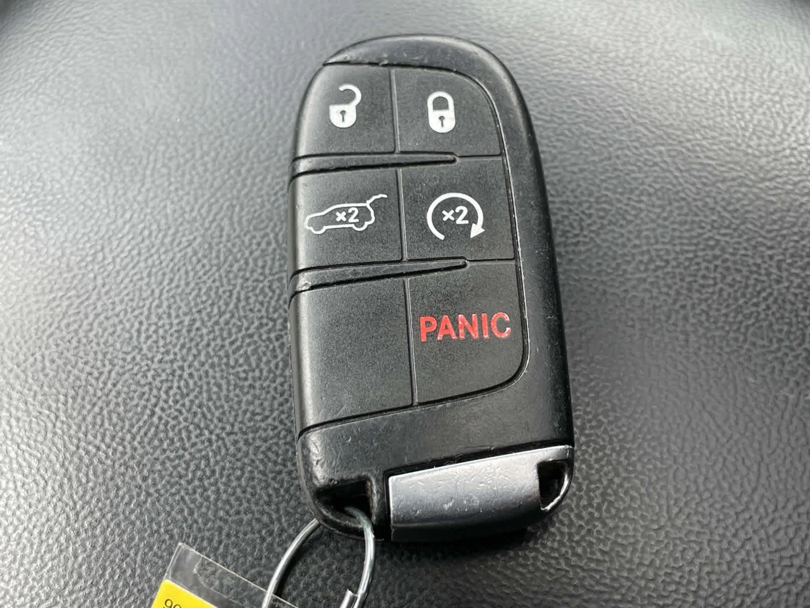Used 2018 Rhino Clearcoat Jeep Altitude image 4