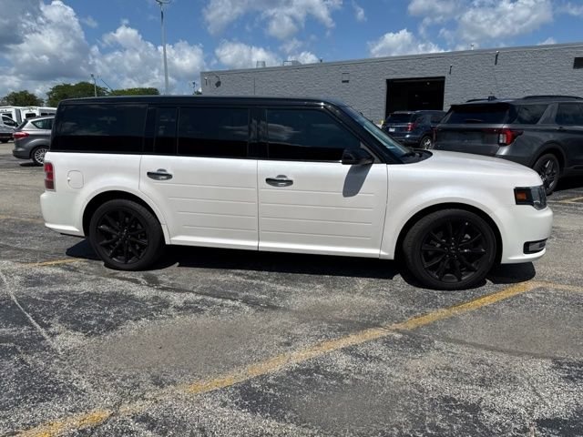 Certified Used 2019 White Platinum Tri-Coat Metallic Ford SEL image 2