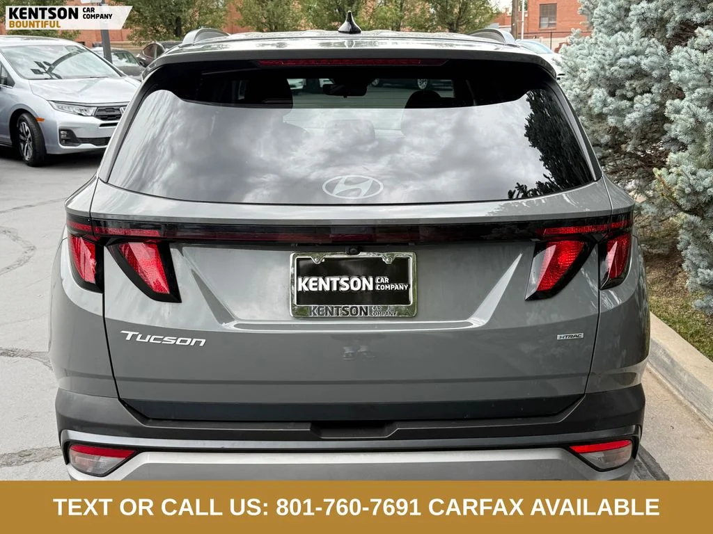 Used 2025 Gray Hyundai SEL image 7