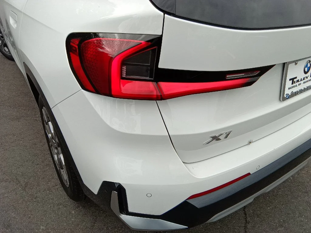 Certified Used 2023 White BMW xDrive28i image 31