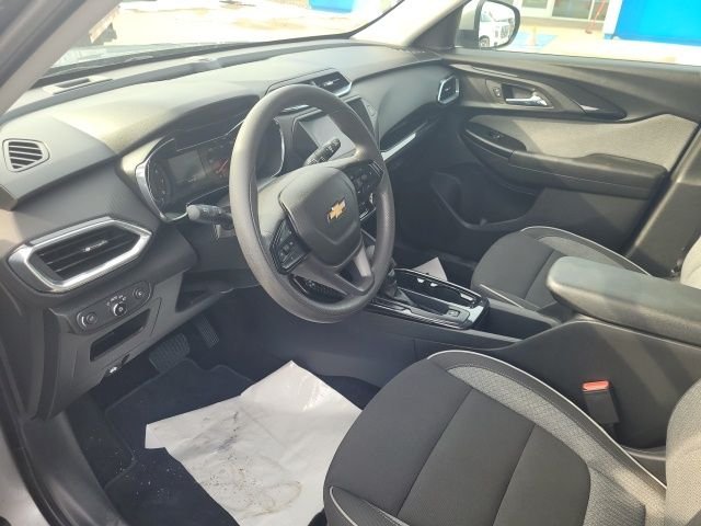 Used 2023 Gray Chevrolet LT image 17