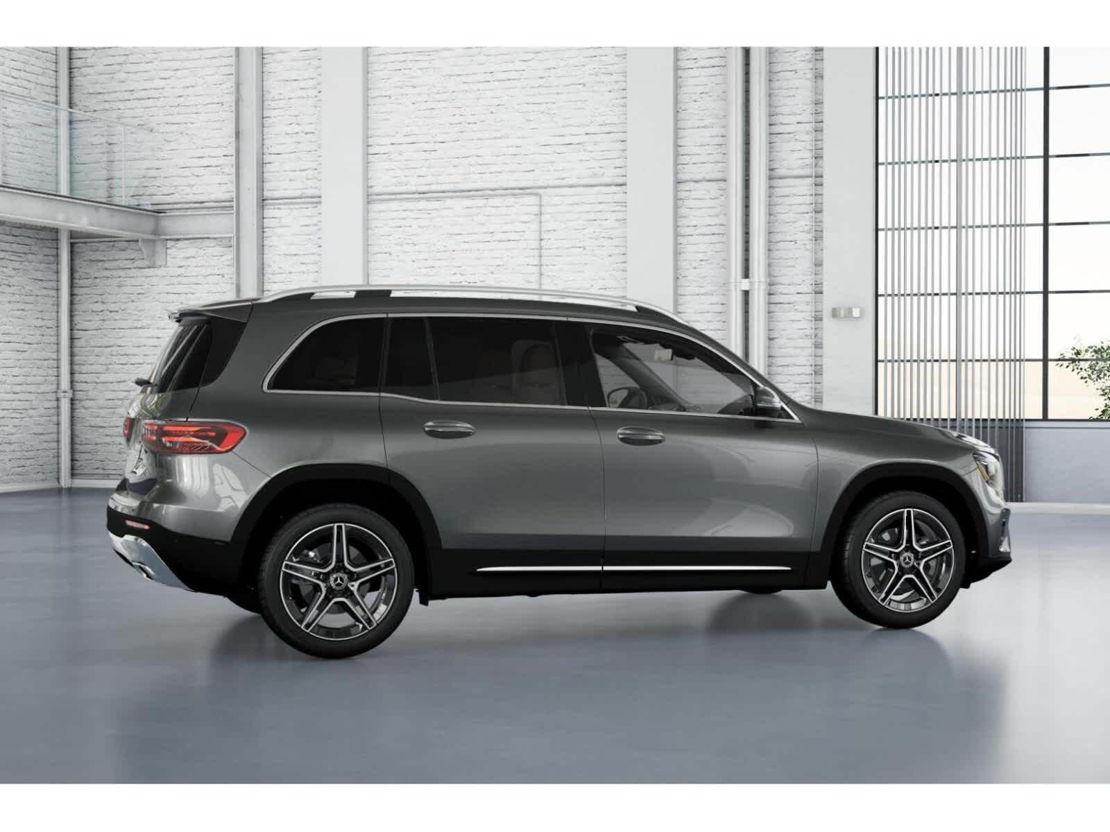 Used 2026 Mountain Grey Metallic Mercedes-Benz GLB 250 image 17