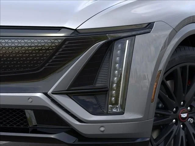 2026 Cadillac LYRIQ V Premium - Photo 10