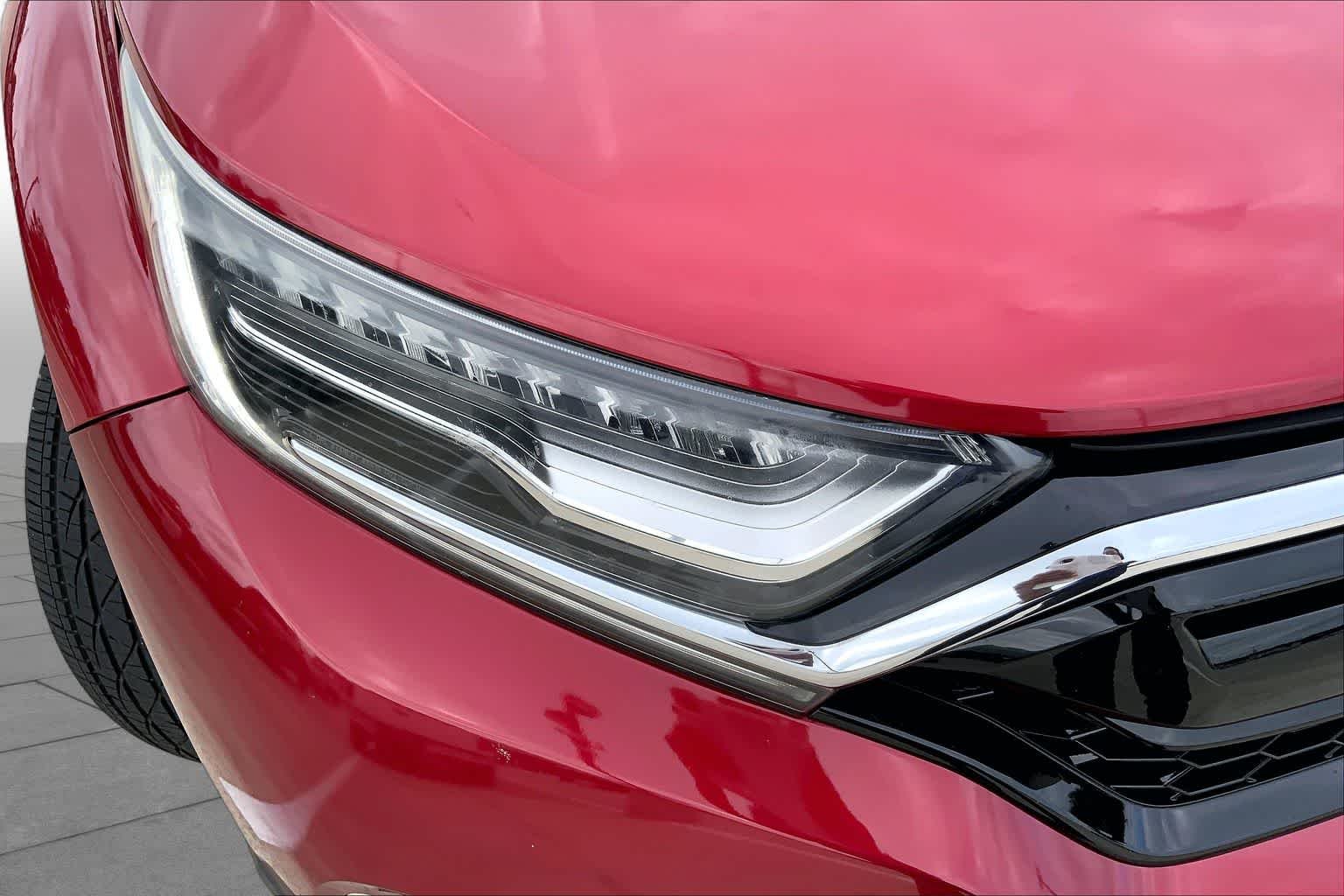 Used 2020 Radiant Red Metallic Honda Touring image 27