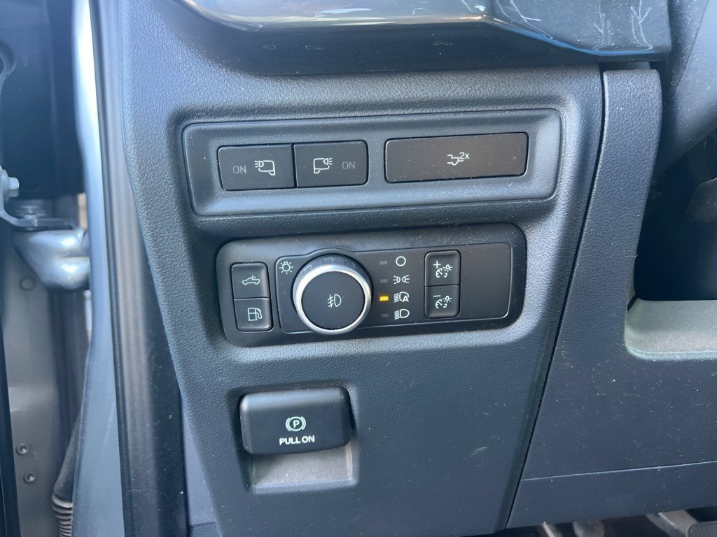 Used 2022 Silver Metallic Ford XLT image 24