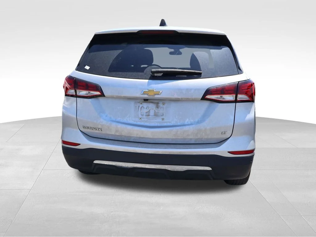 Used 2022 Silver Ice Metallic Chevrolet LT image 18