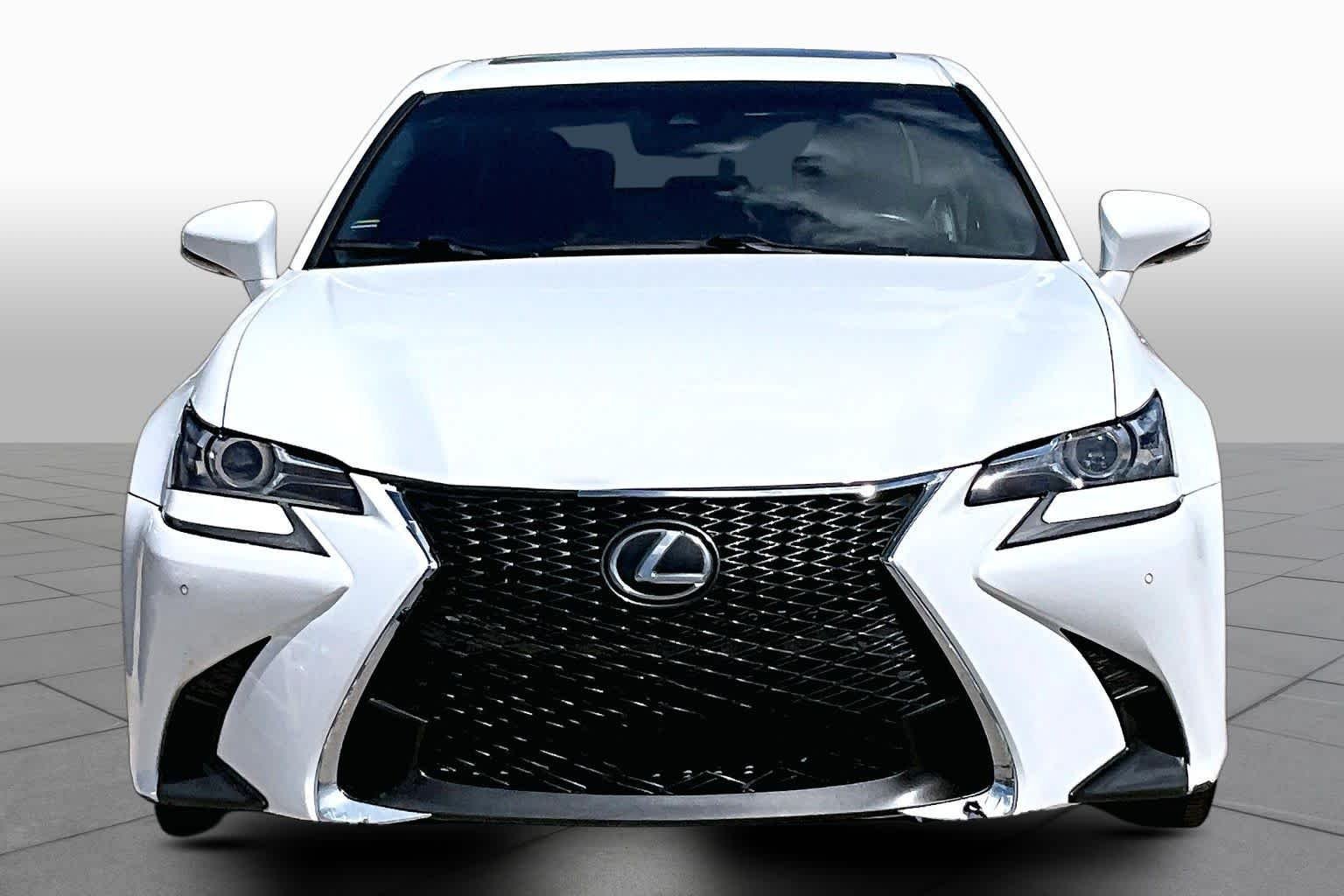 Used 2016 Ultra White Lexus F Sport image 4