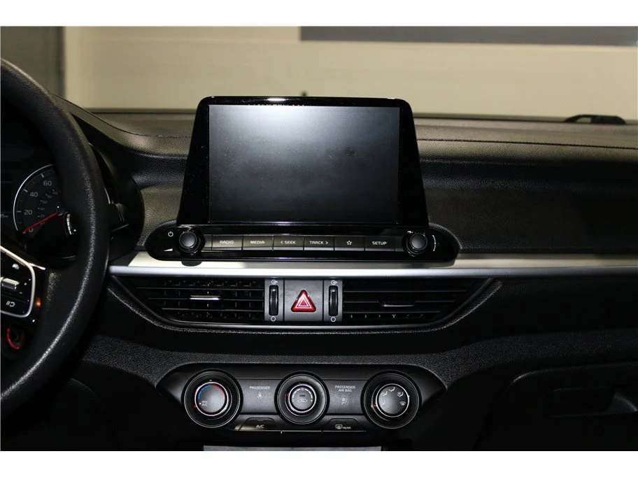 2023 Kia Forte LXS - Photo 16