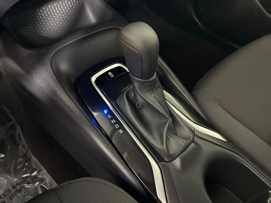 2025 Toyota Corolla LE - Photo 24