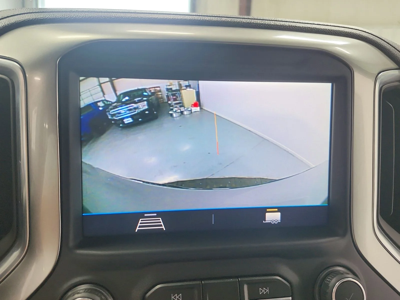 Used 2019 Silver Chevrolet LT image 26