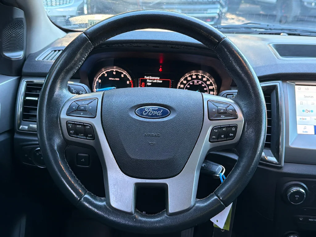 Used 2020 White Ford XLT image 23