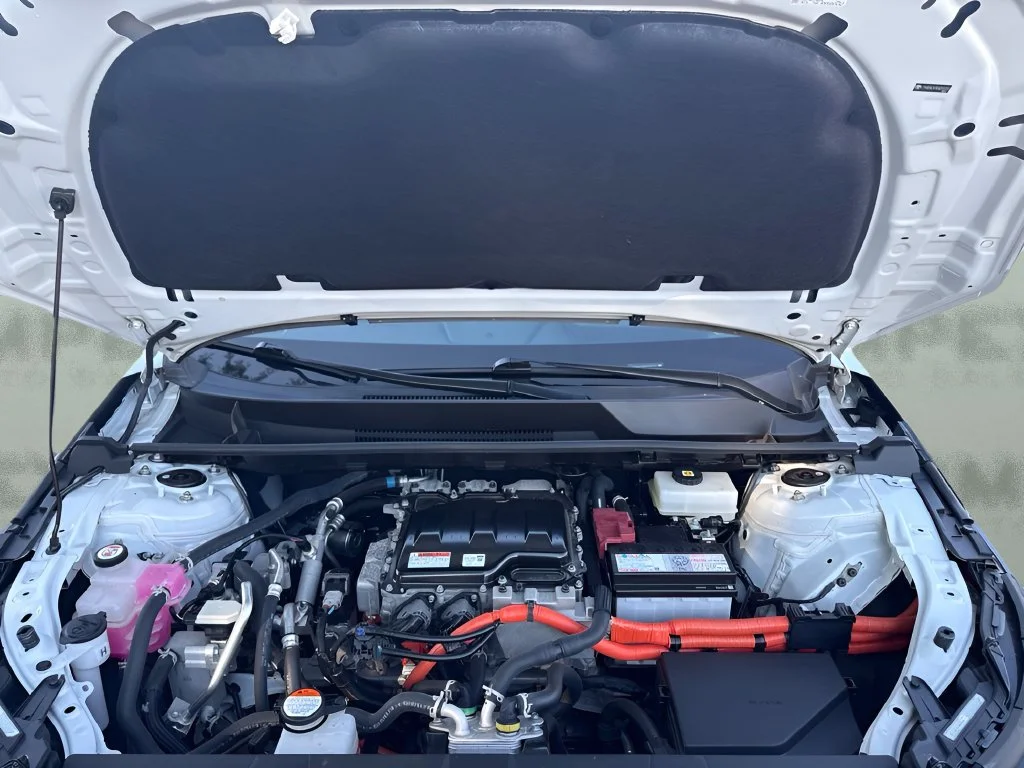 Used 2024 White Toyota XLE image 34
