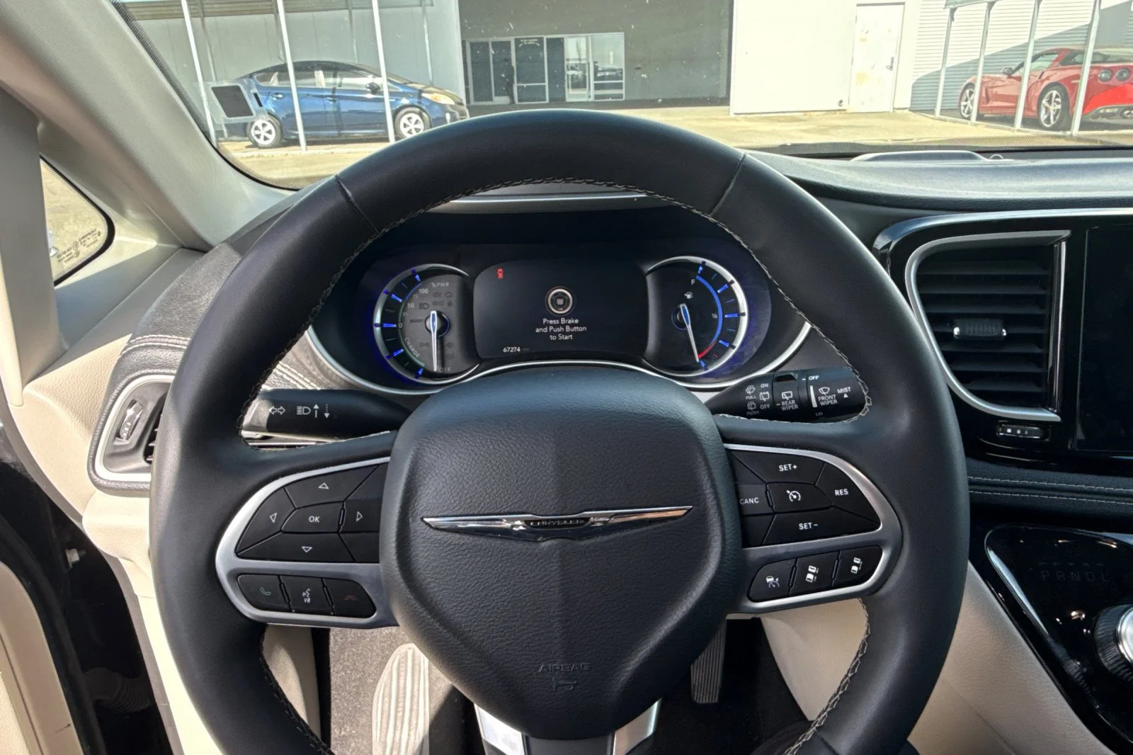 Used 2023 Black Chrysler Touring L image 21