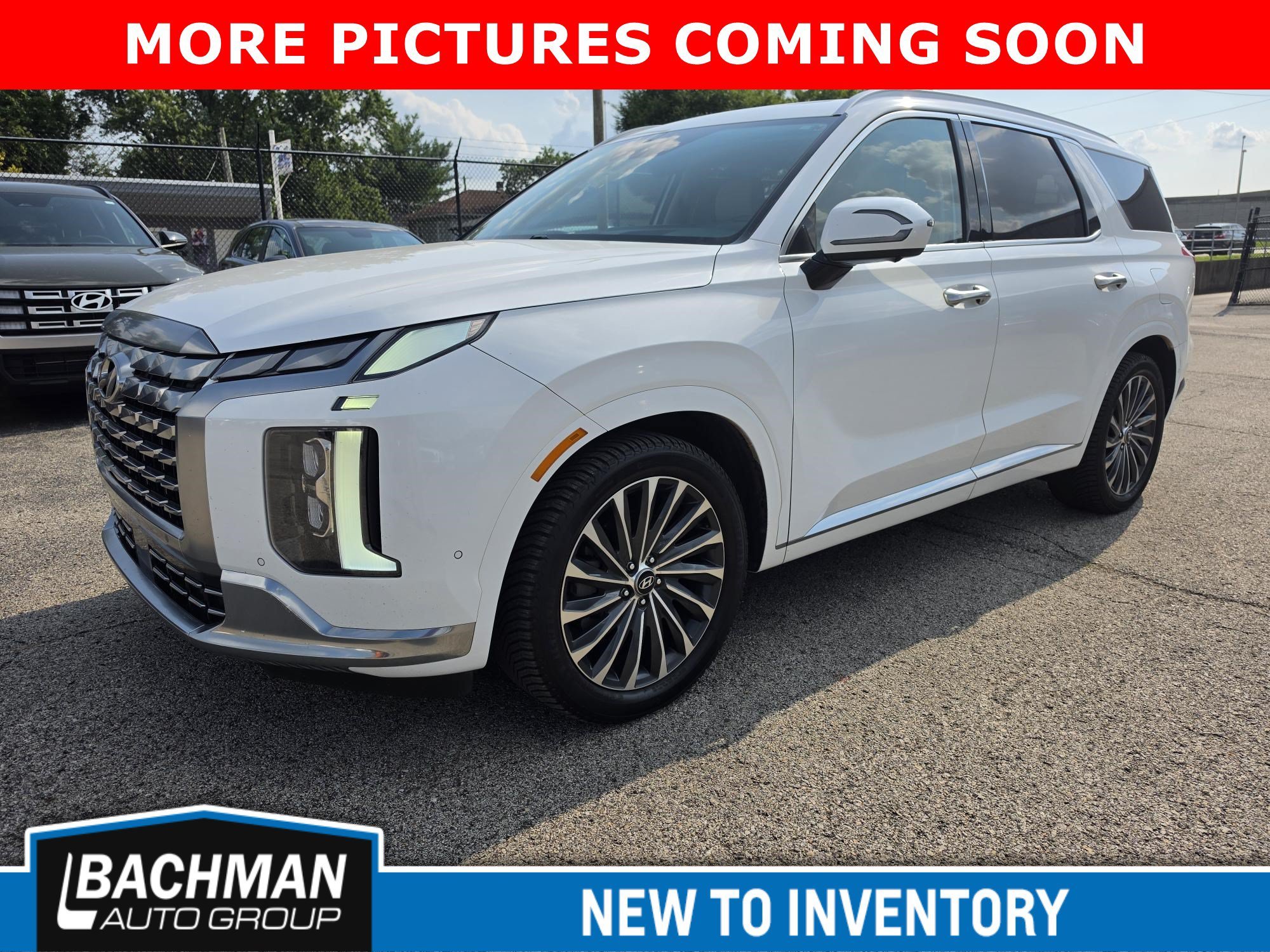 Used 2023 Hyper White Hyundai Calligraphy image 3