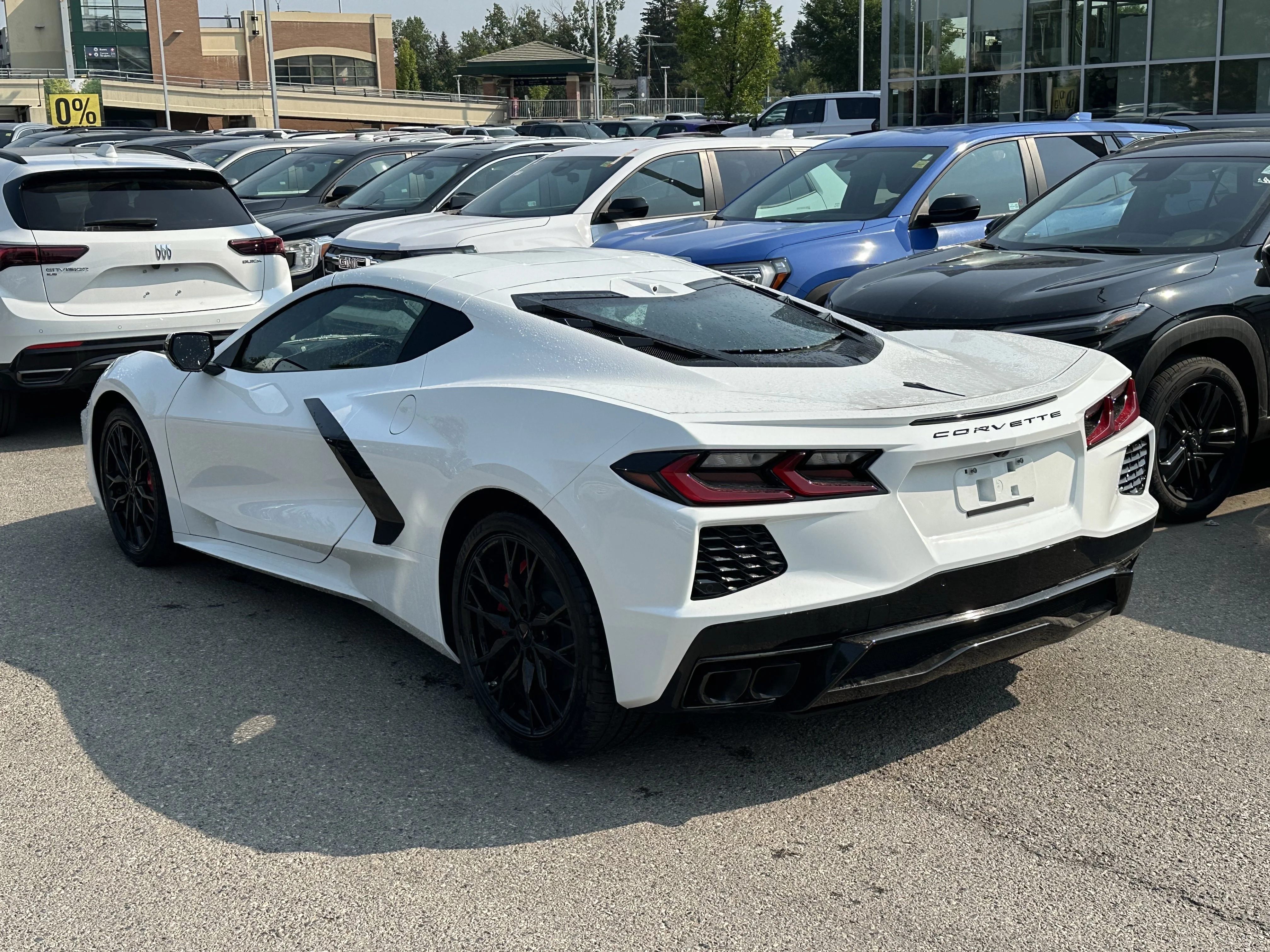 New 2027 Arctic White Chevrolet 1LT image 4
