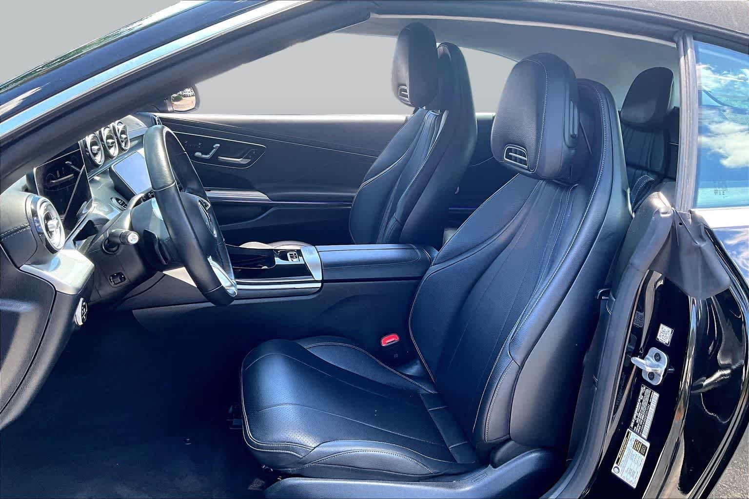 Certified Pre-Owned 2025 Mercedes-Benz CLE 300