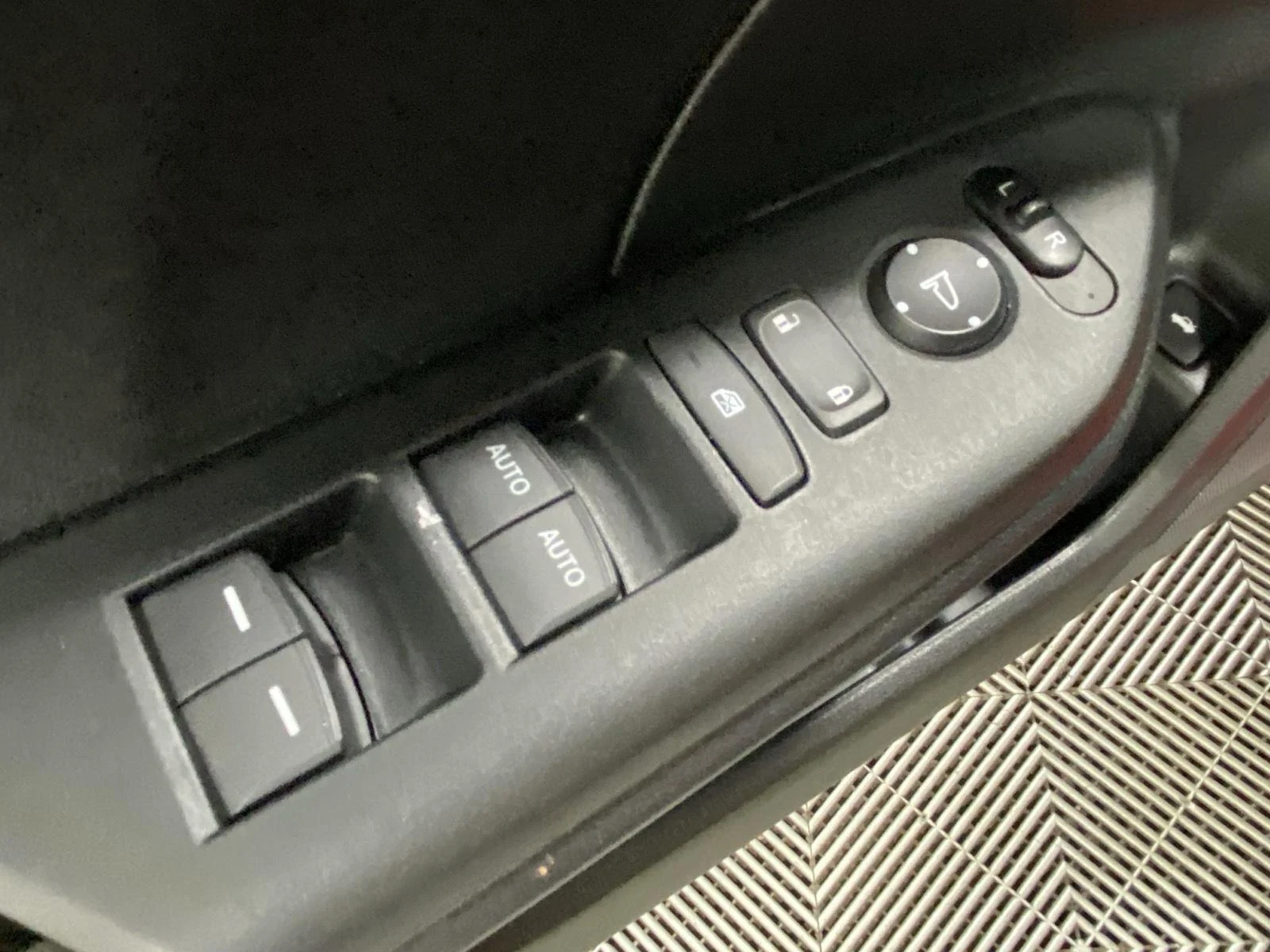 Used 2018 Rallye Red Honda EX image 16