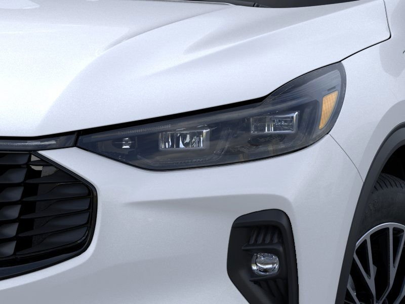New 2025 Star White Metallic Tri-coat Ford Plug-in Hybrid image 18