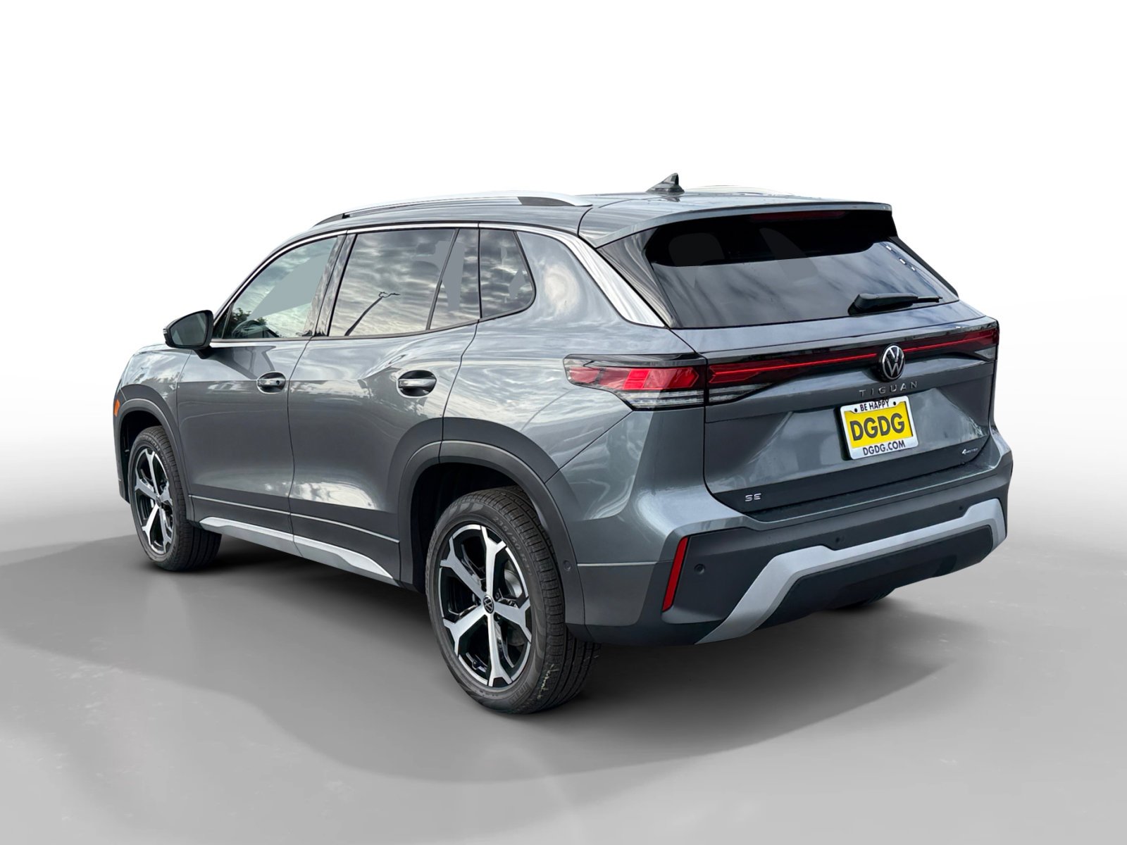 New 2026 Platinum Gray Volkswagen SE image 3