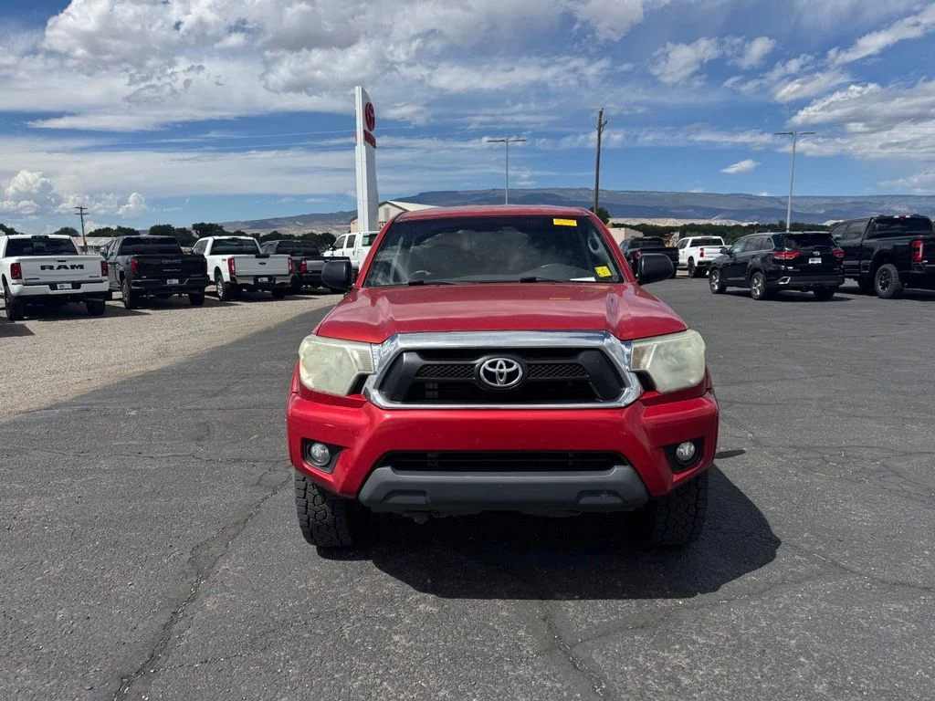 Used 2015 Barcelona Red Metallic Toyota Base image 3