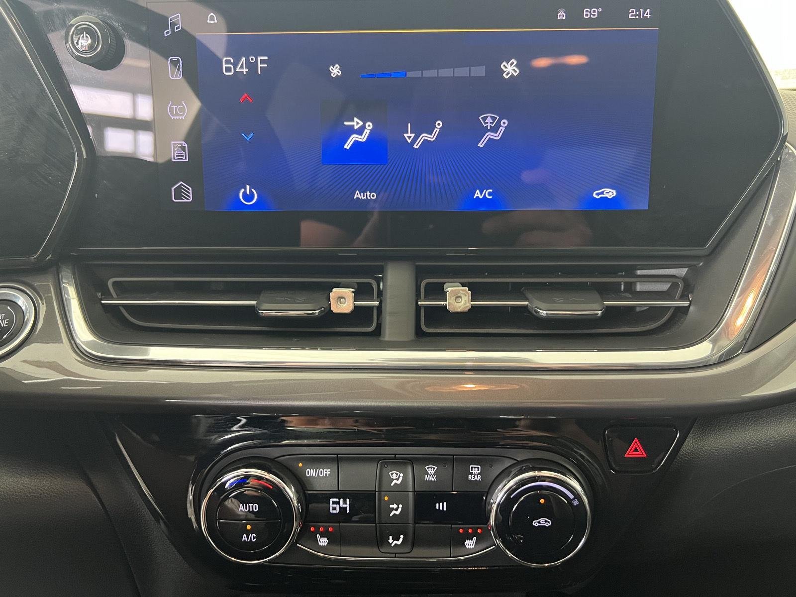 Used 2025 Cacti Green Chevrolet ACTIV image 15