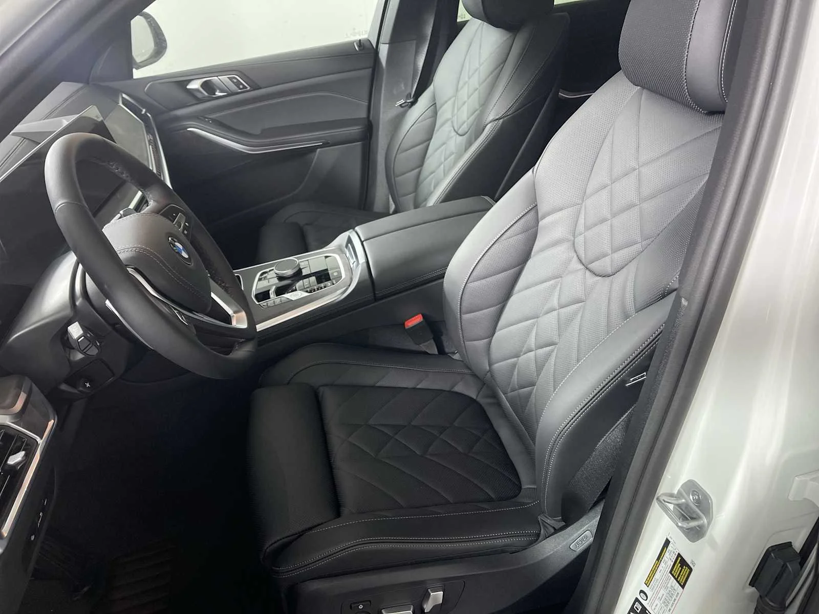 2026 BMW X5 40i - Photo 11