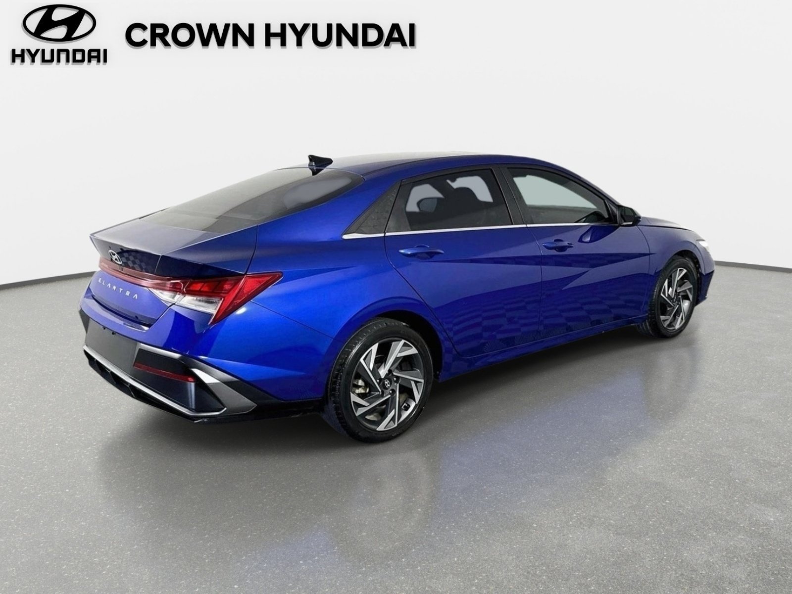 Used 2024 Intense Blue Hyundai SEL image 5