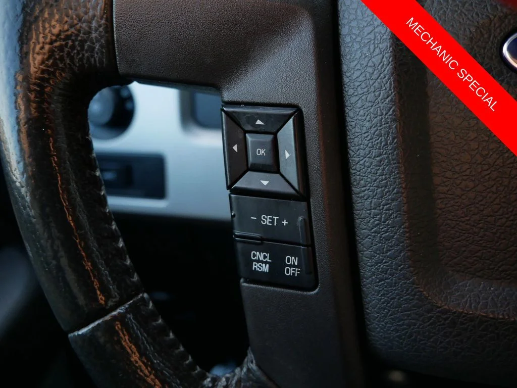 Used 2011 White Ford Lariat image 18