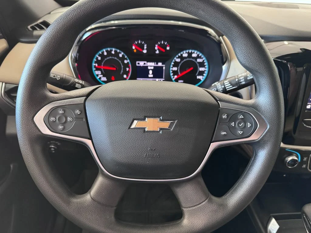 2023 Chevrolet Traverse LS - Photo 14