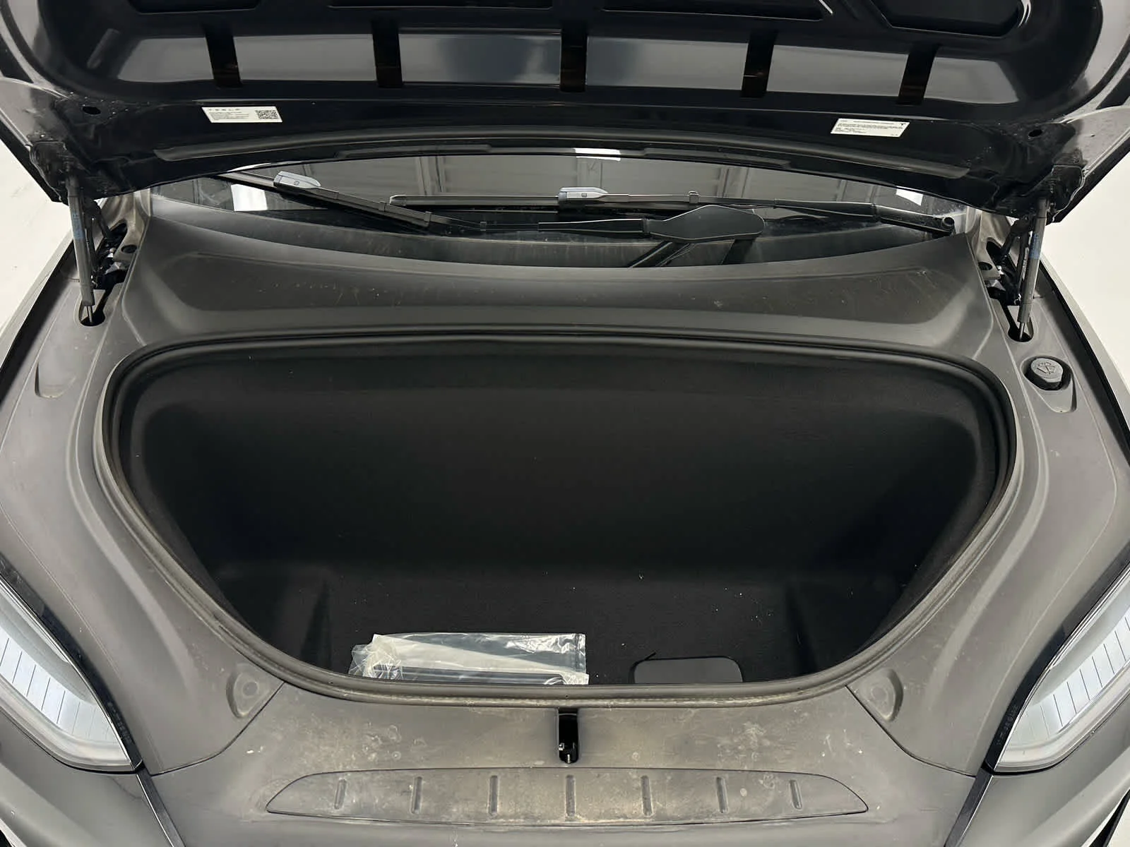 Used 2026 Stealth Grey Tesla  image 41
