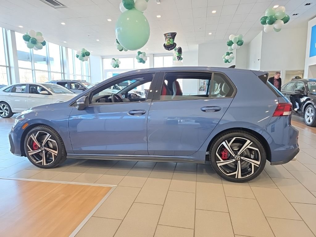 2025 Volkswagen Golf GTI SE - Photo 8