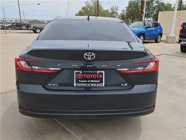 Used 2025 Underground Toyota LE image 3