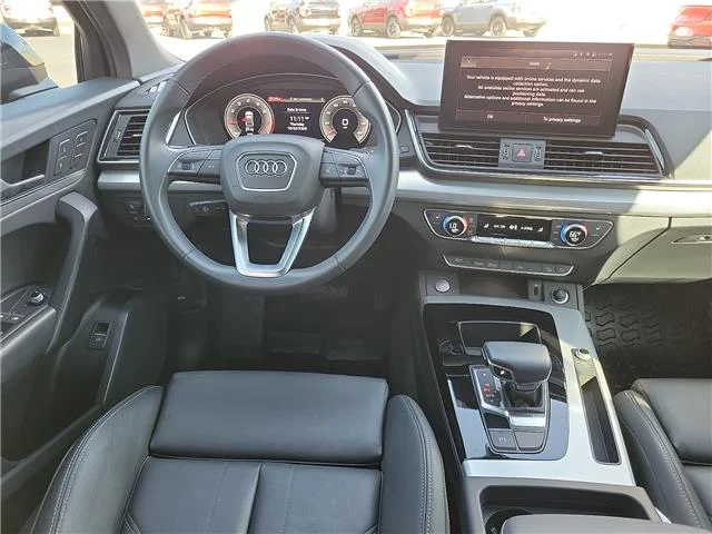 Used 2025 Mythos Black Metallic Audi 45 S line Premium (S tronic) All-Wheel Drive quatt image 9