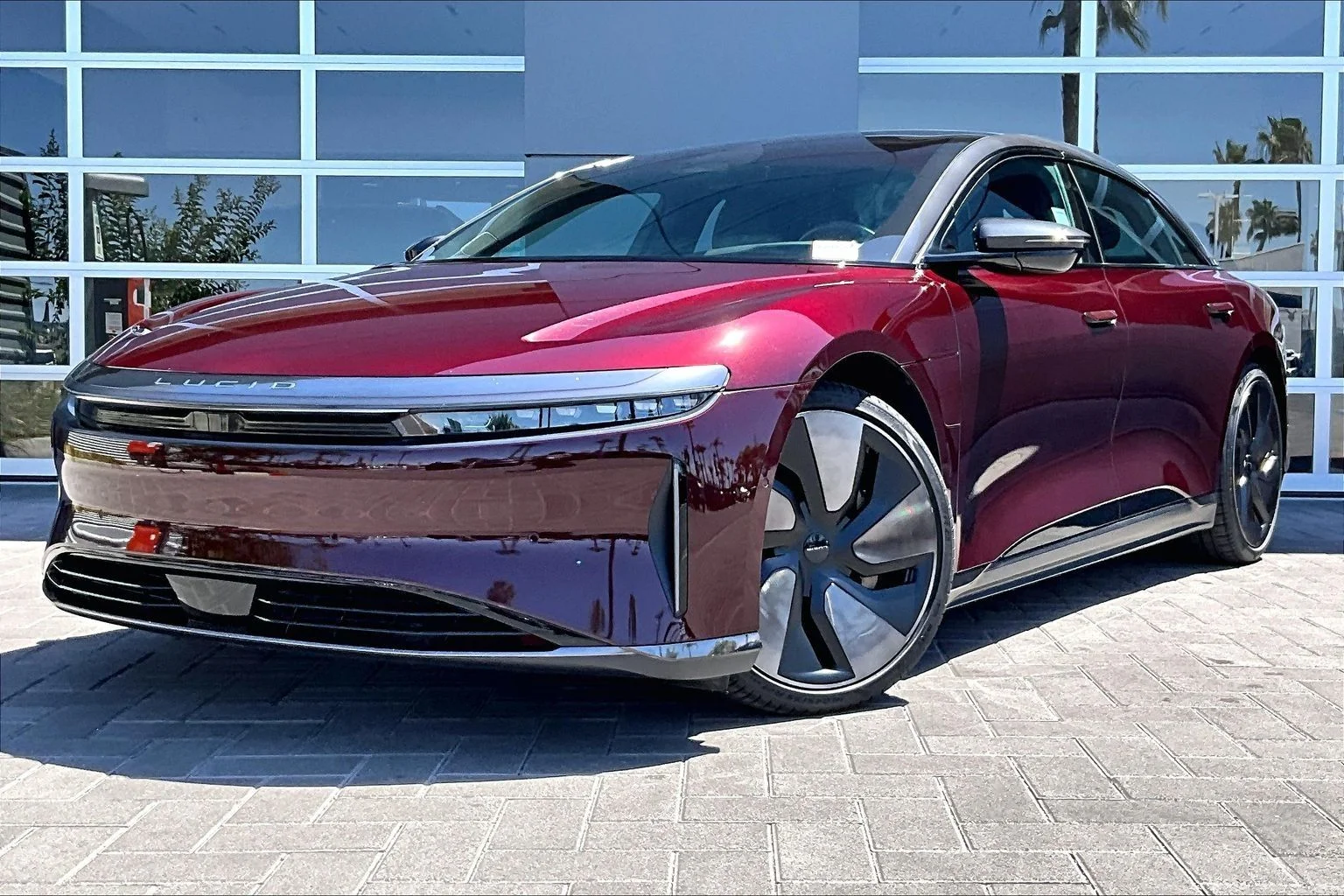 2024 Lucid Air Touring's photo