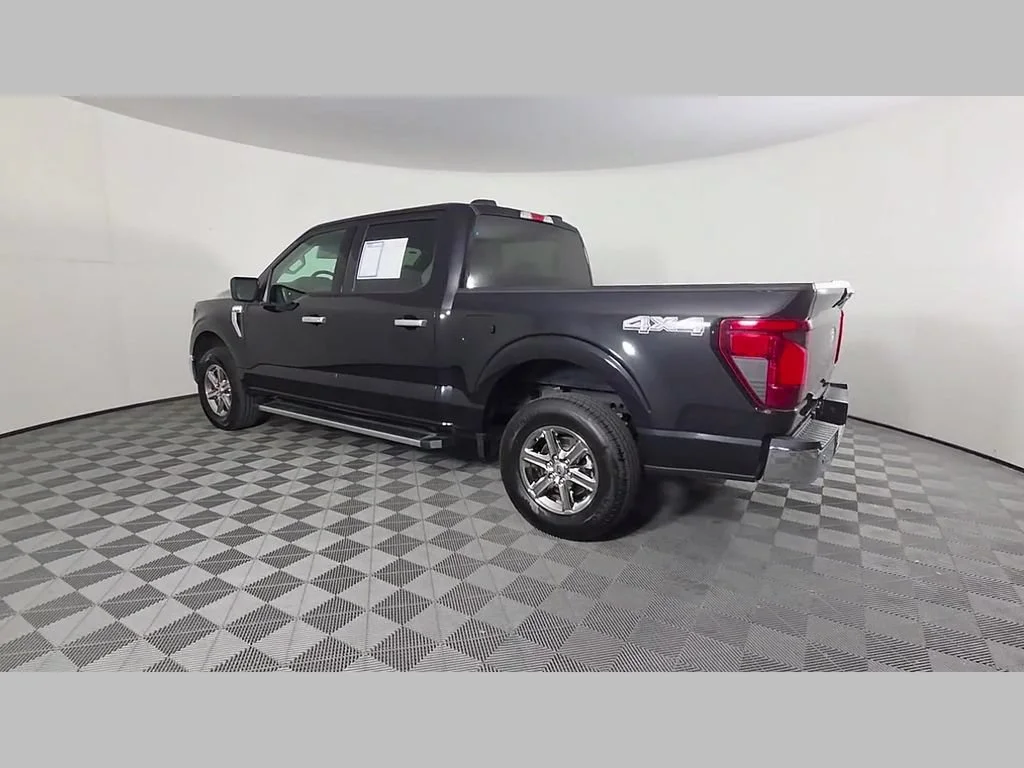Used 2025 Black Metallic Ford XLT image 46