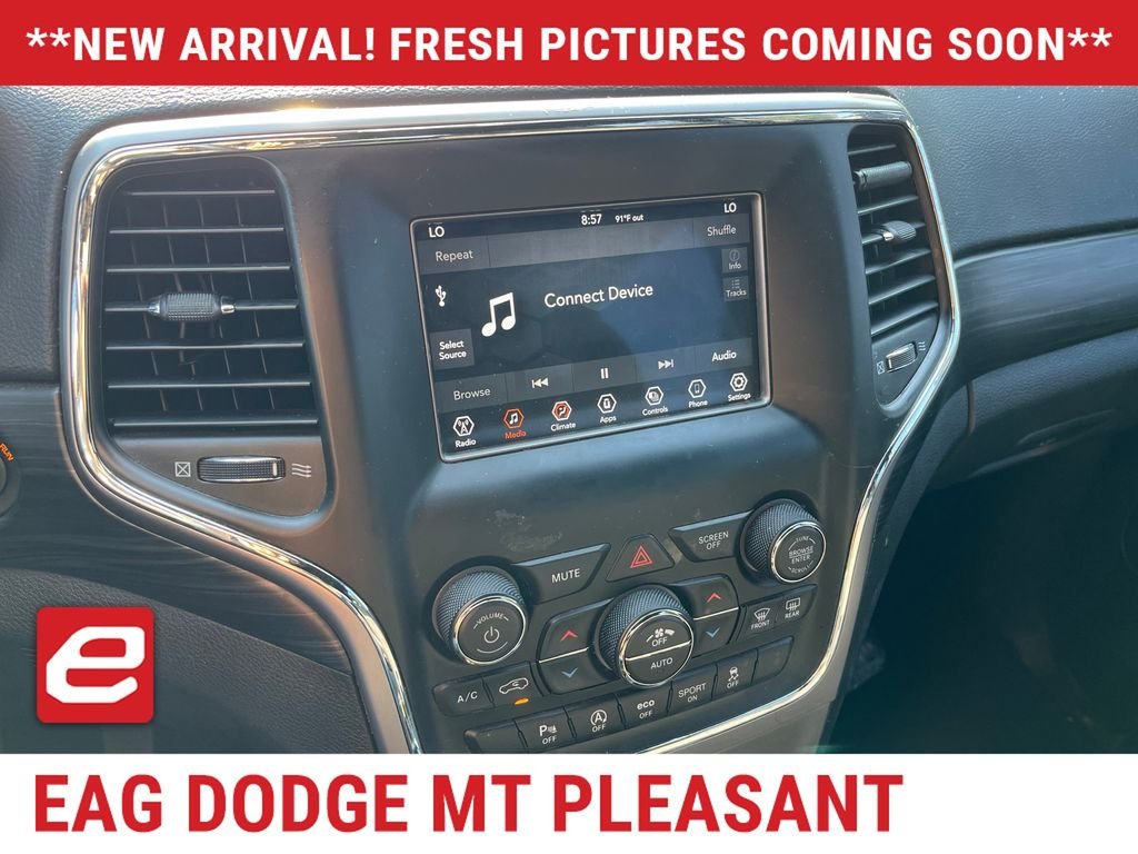 Used 2021 Black Jeep Laredo E image 9