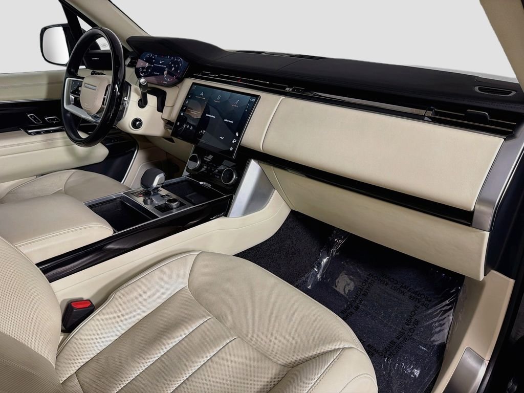 Used 2023 Black Land Rover SE image 32