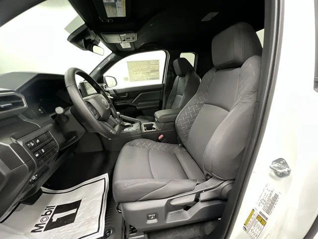 2026 Toyota Tacoma SR5 - Photo 19