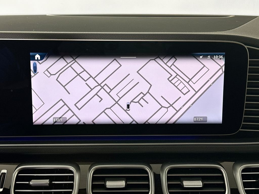 New 2026 MANUFAKTUR Moonlight White Metallic Mercedes-Benz GLE 450 image 13