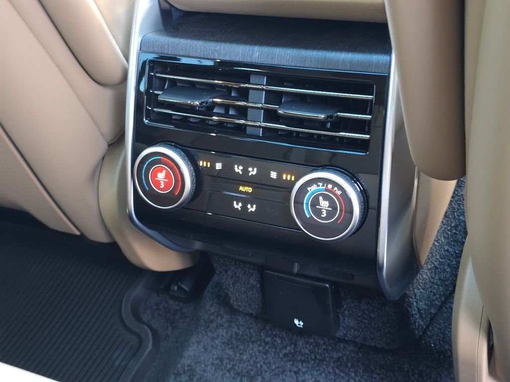2025 Land Rover Range Rover SE - Photo 36