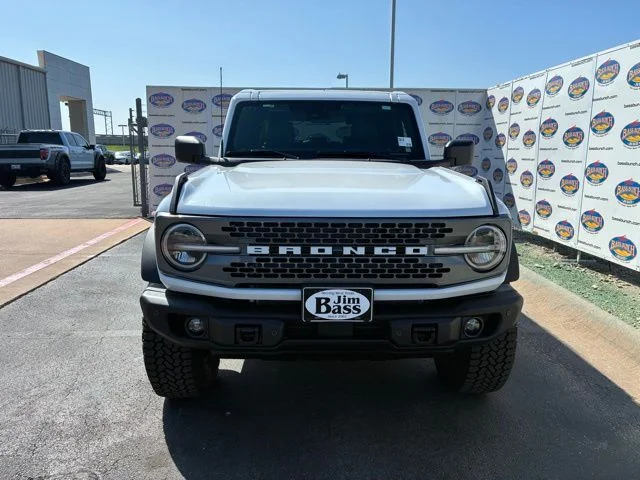 New 2026 Oxford White Ford Badlands image 3