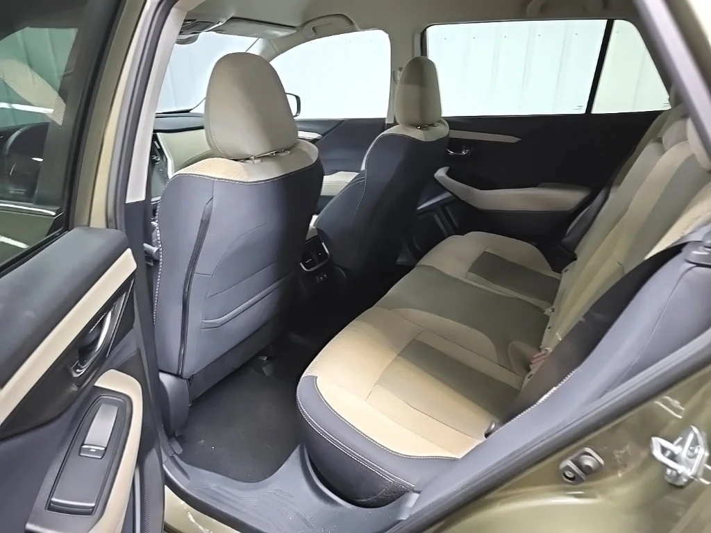 Used 2022 Green Metallic Subaru Premium image 30