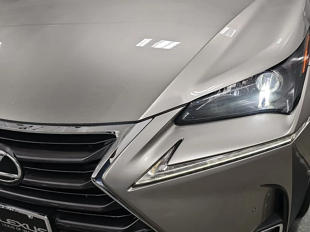 Used 2017 Silver Lexus 200t image 33