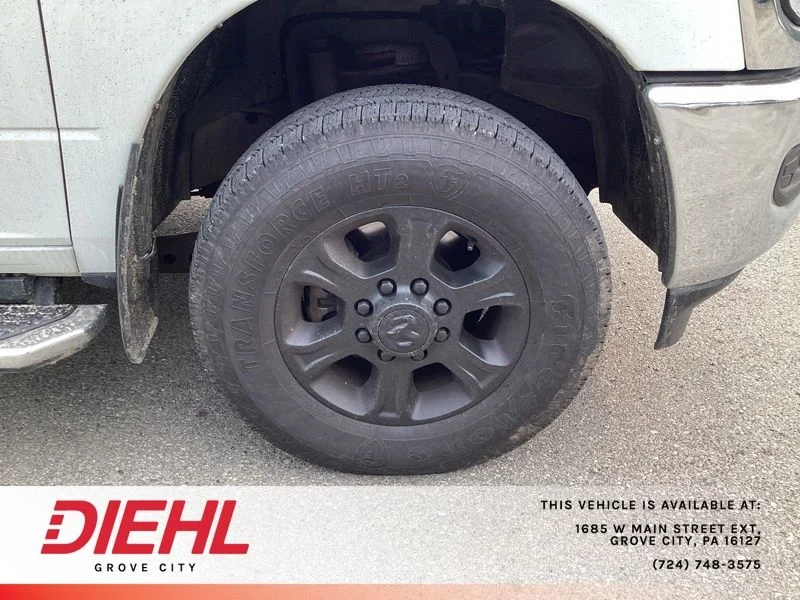 Used 2024 White Ram Big Horn image 9
