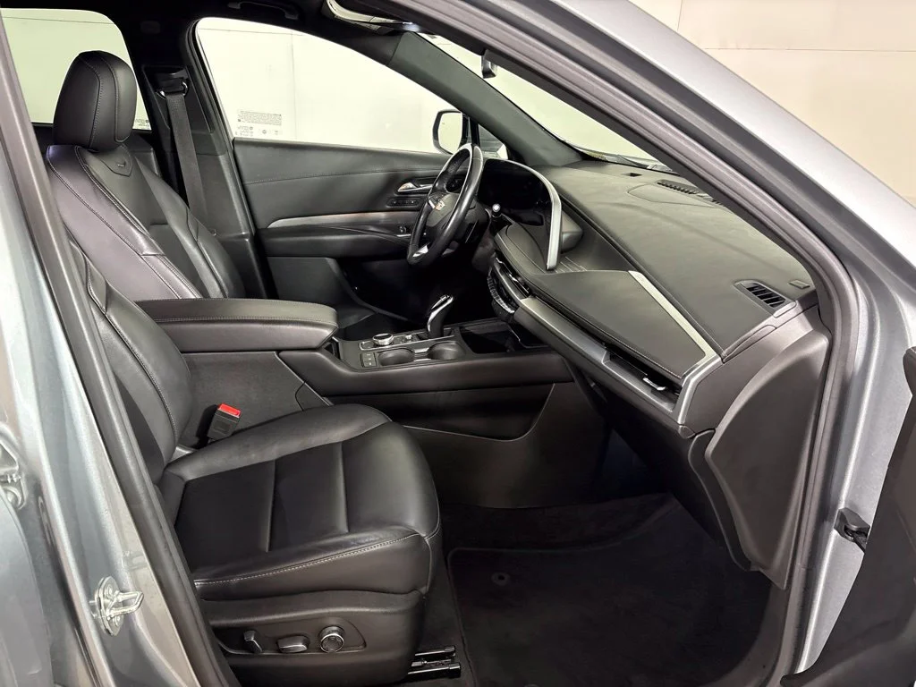 Used 2024 Silver Cadillac Premium Luxury image 20