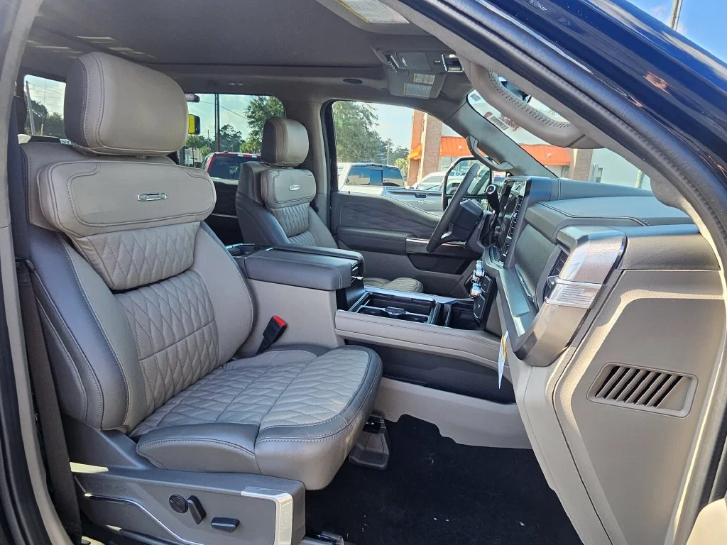 New 2027 Agate Black Metallic Ford F-350® Platinum® image 30