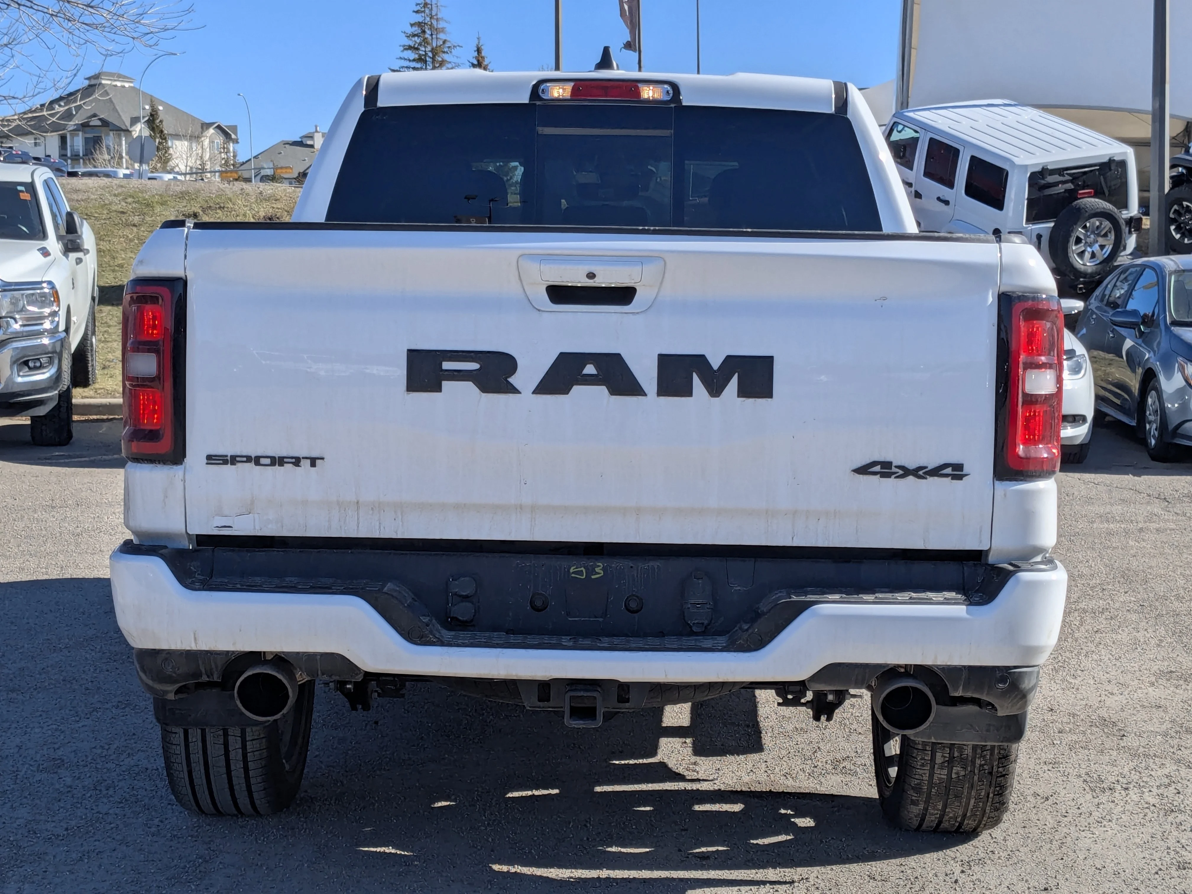 New 2026 White RAM Sport - - Night Edition - Sport Lvl 1 Grp - 5.7L HEMI V8 eTorque - Pano Sunroof & More image 7